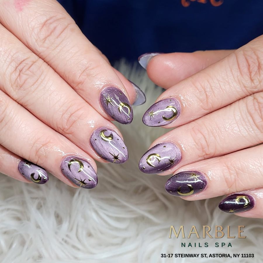 Marble Nails Spa - Winter Nails Ideas